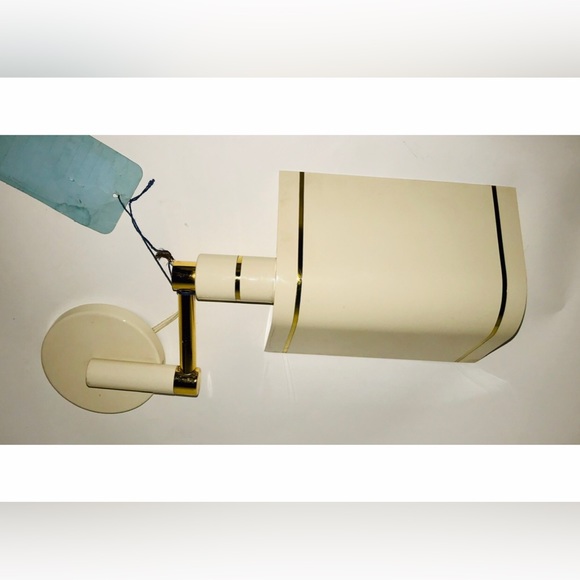 New Vintage Lacquer Sconce Wall Light - Picture 11 of 16